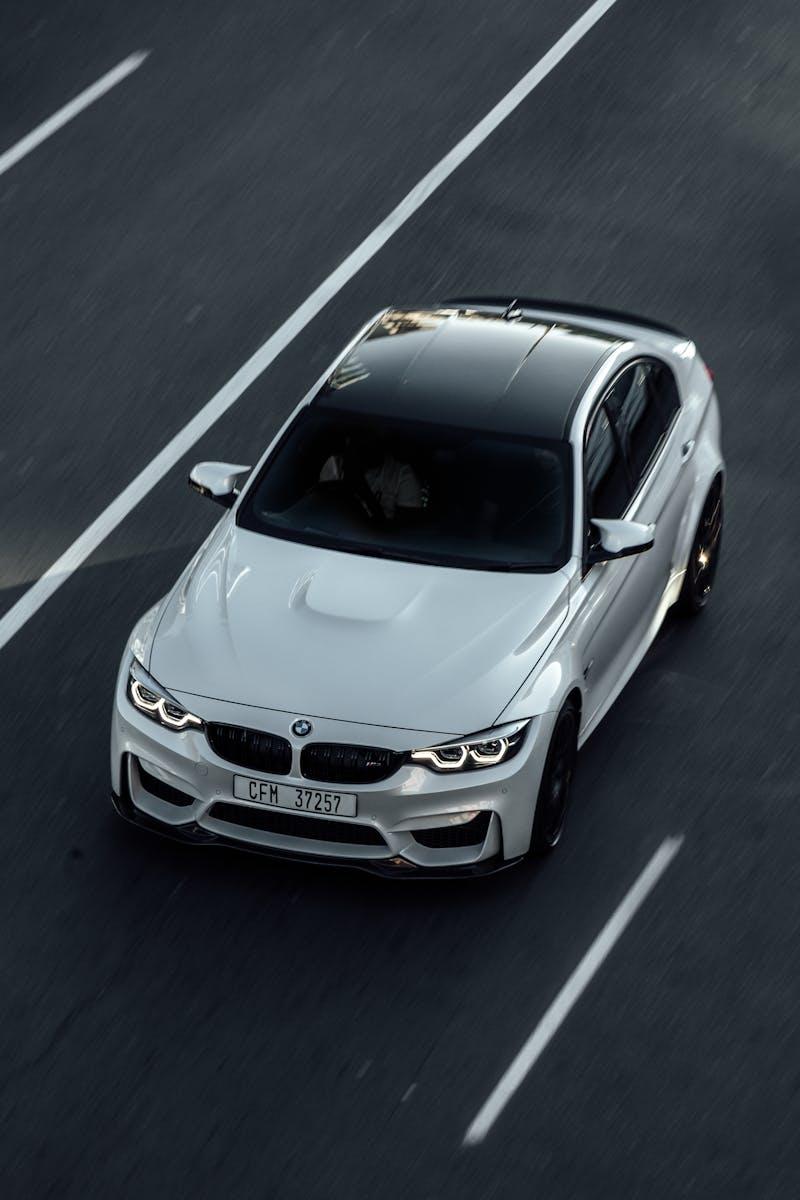 Bmw m 3 blanc sur routevhs4m5